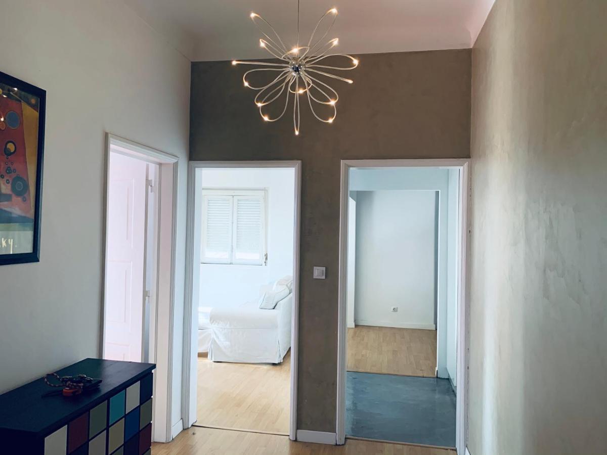 Restelo House Shared Appartment อัลเจส ภายนอก รูปภาพ