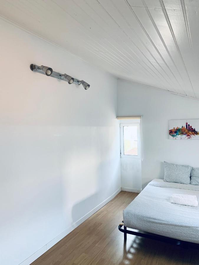 Restelo House Shared Appartment อัลเจส ภายนอก รูปภาพ